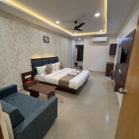 Hotel Mountain Bharuch المظهر الخارجي الصورة