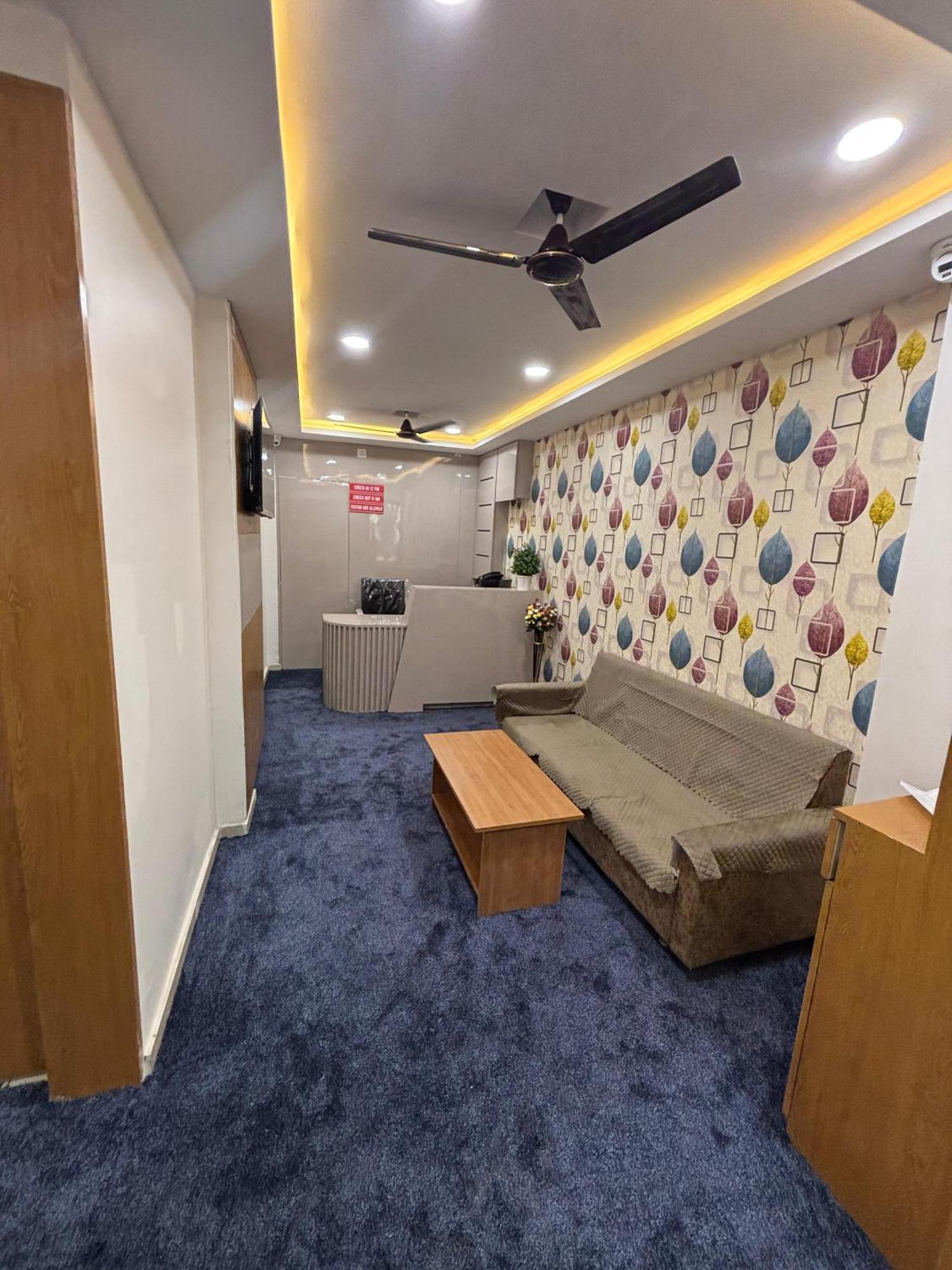 Hotel Mountain Bharuch المظهر الخارجي الصورة