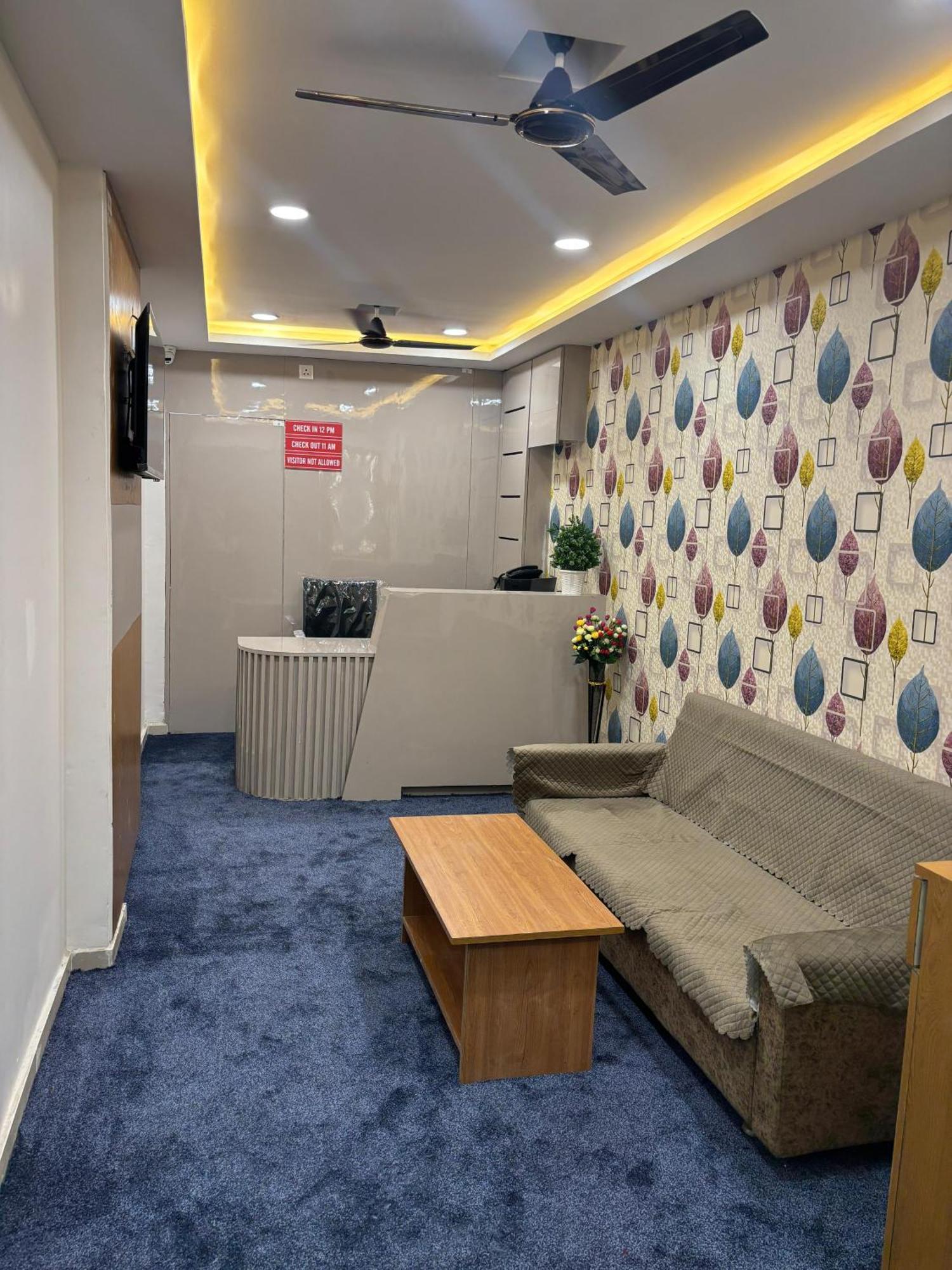 Hotel Mountain Bharuch المظهر الخارجي الصورة